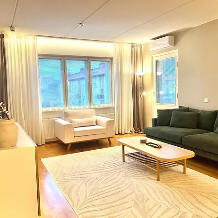 Cozy One-bedroom With Sauna And Free Carport Parking