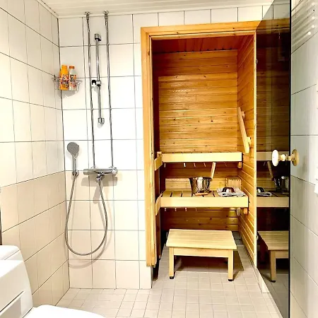 דירה Cozy One-bedroom With Sauna And Free Carport Parking *
