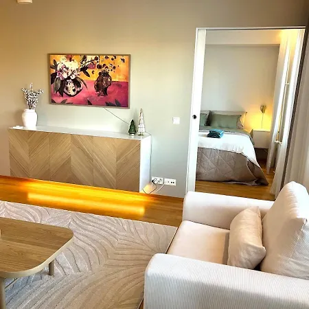 Cozy One-bedroom With Sauna And Free Carport Parking *