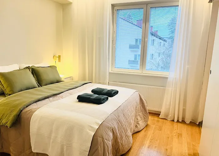 Cozy One-bedroom With Sauna And Free Carport Parking *